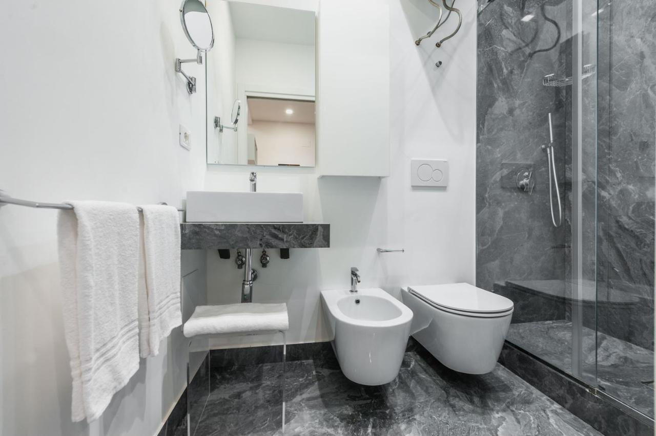 Rg8 Independent Apartment Катания Екстериор снимка