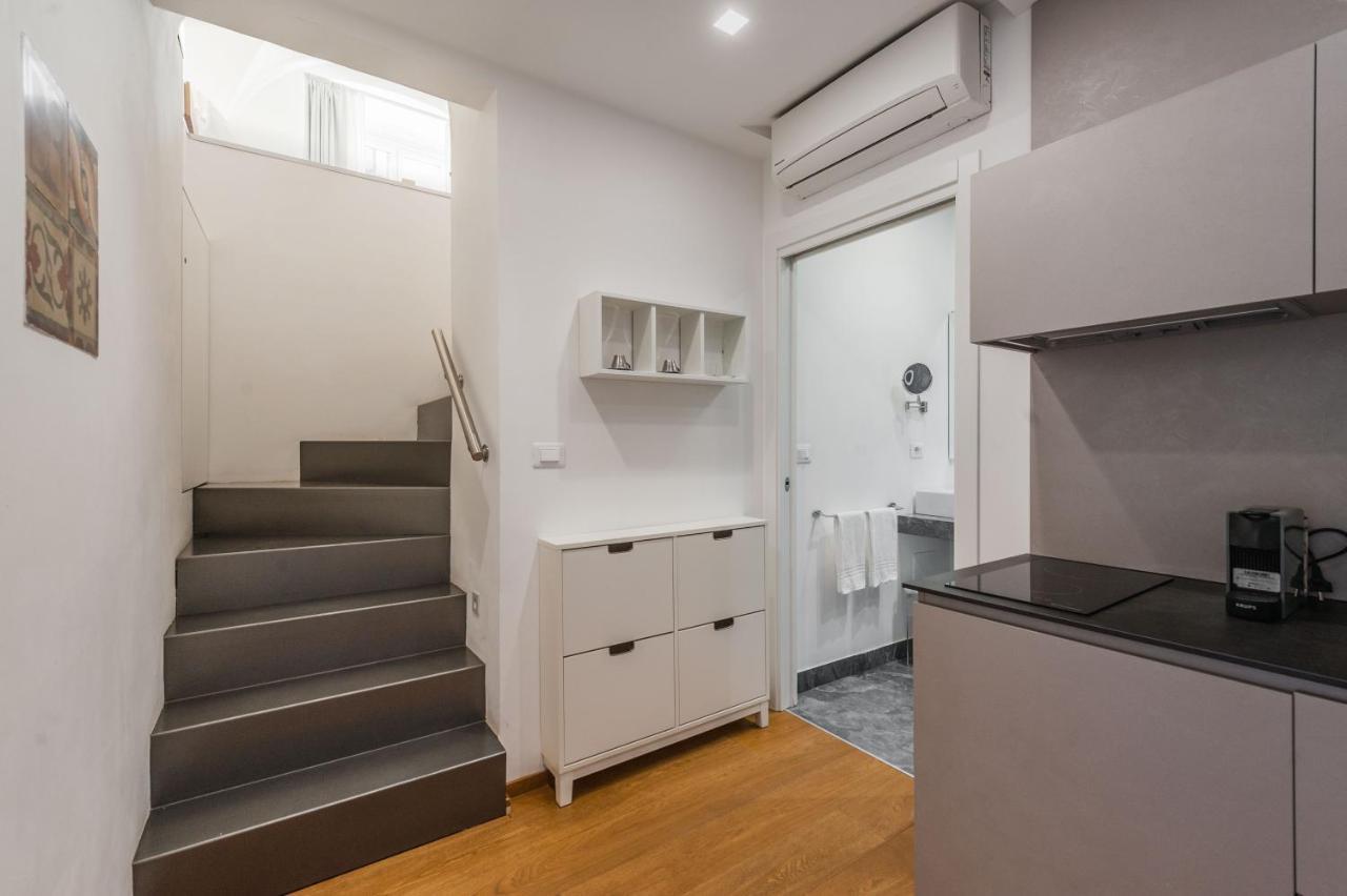 Rg8 Independent Apartment Катания Екстериор снимка