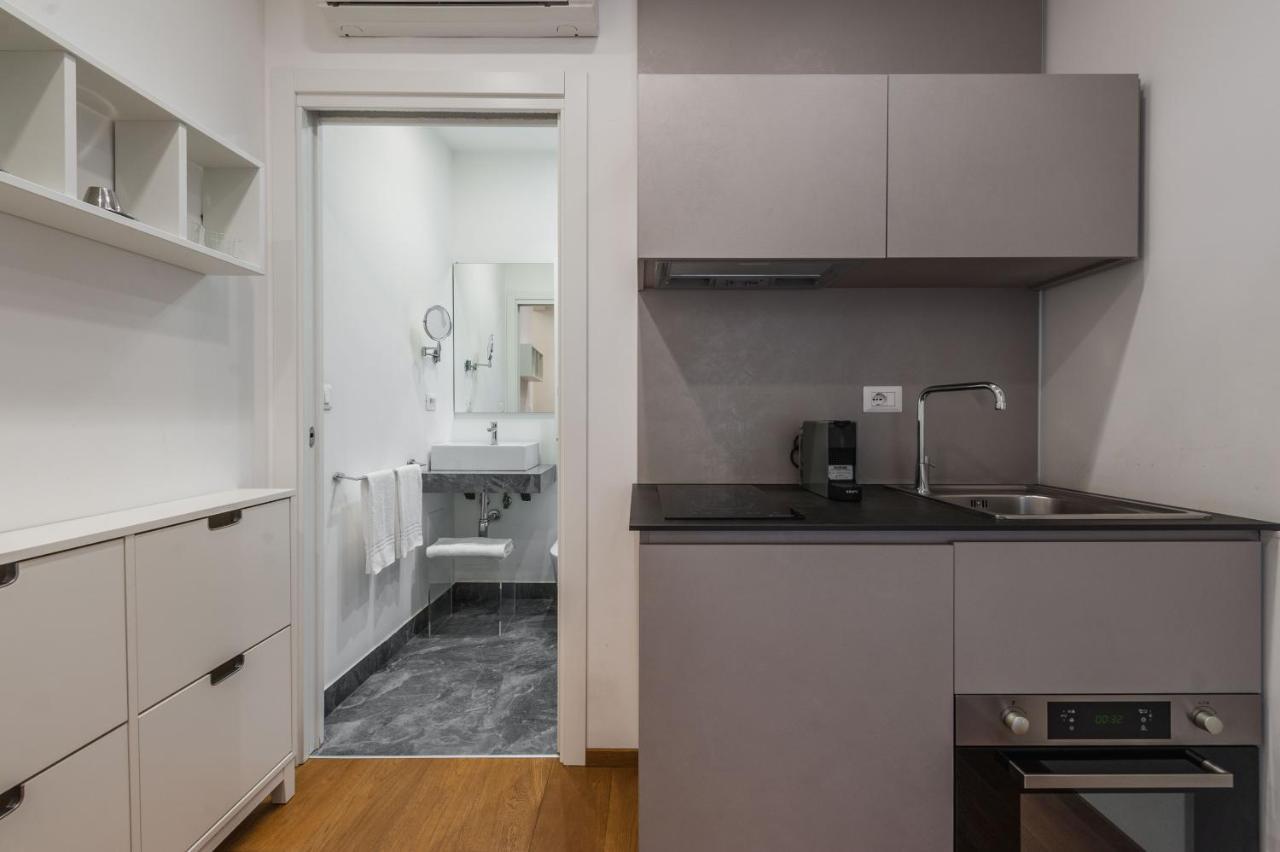 Rg8 Independent Apartment Катания Екстериор снимка
